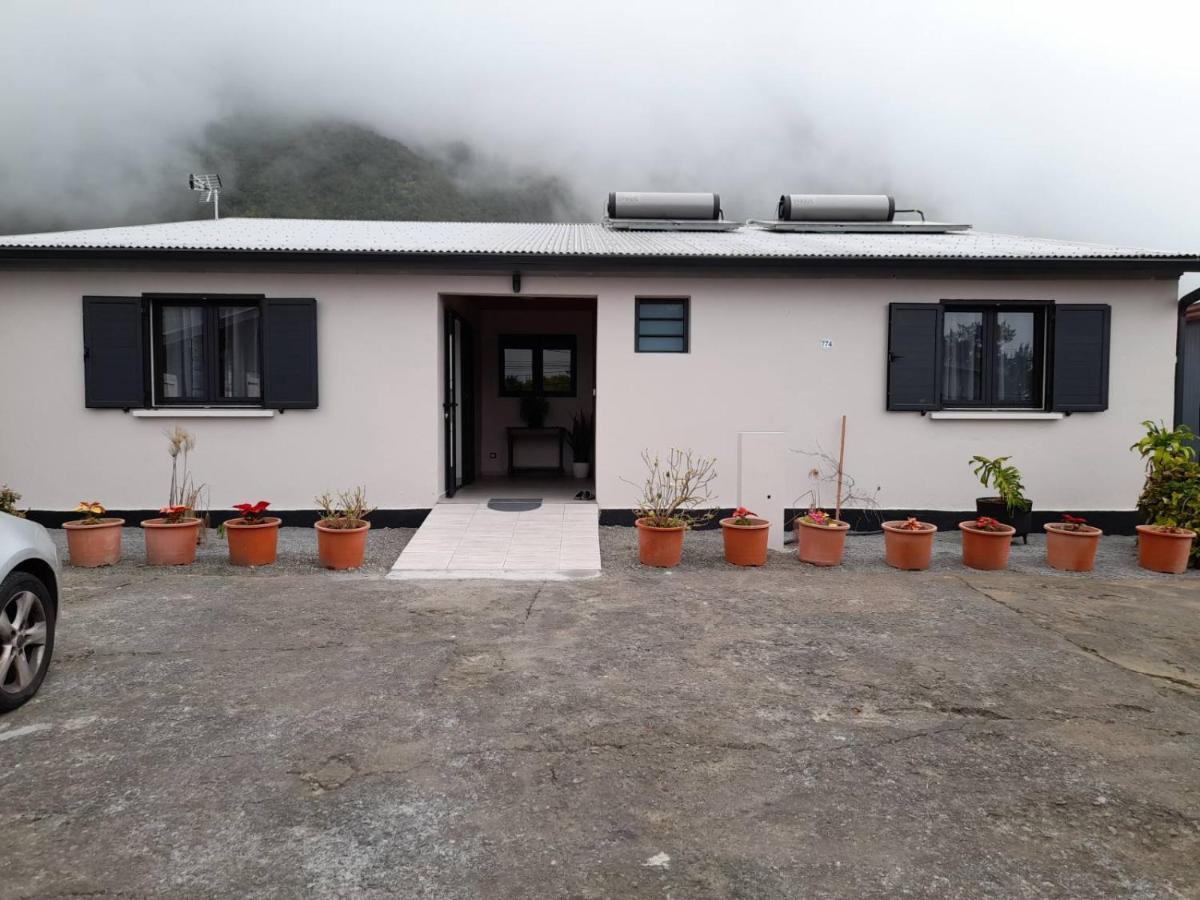 Les Sommets De Salazie Chambres D'Hotes מראה חיצוני תמונה